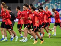 乐鱼真人体育娱乐-包含世预赛前瞻:再战日本,国足力争主场捍卫尊严的词条