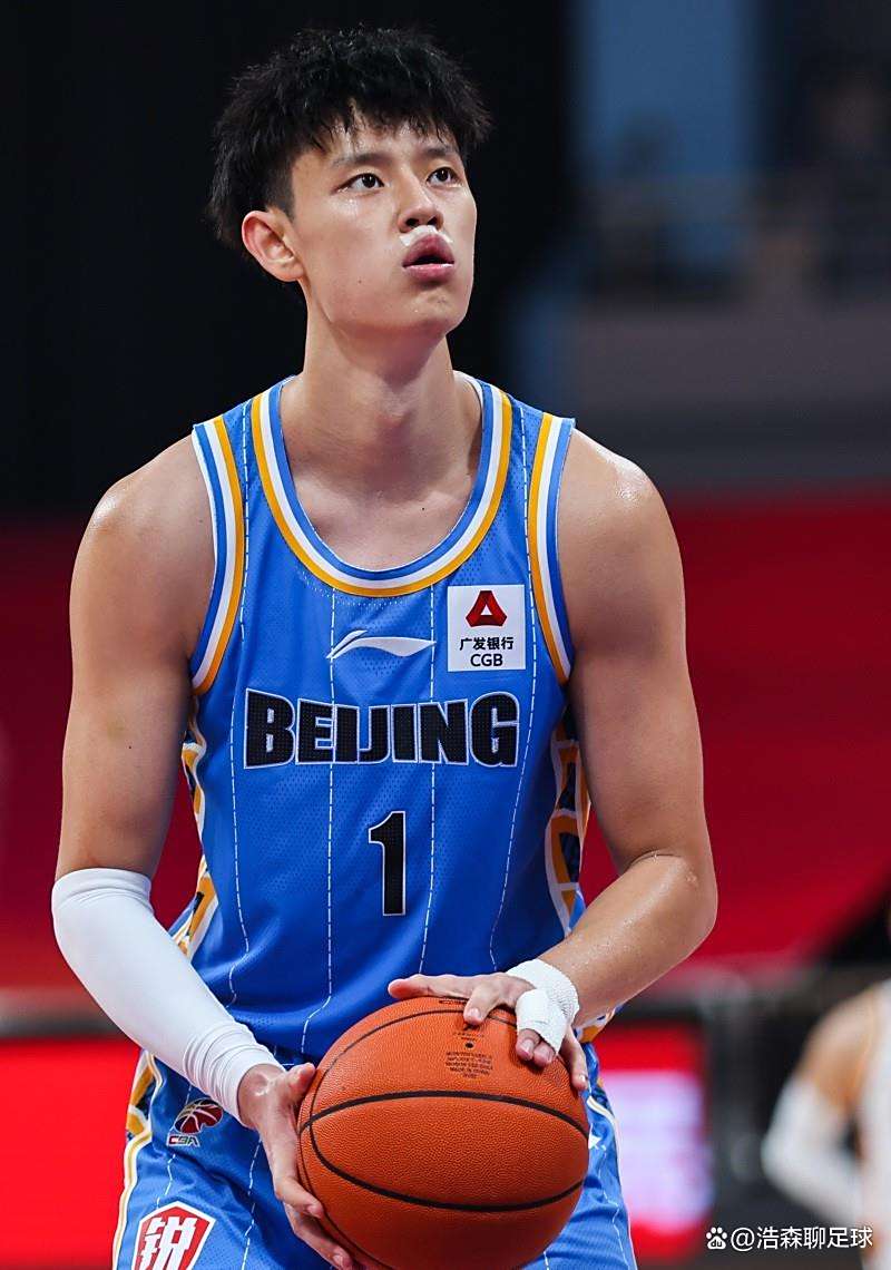 周琦31分曾凡博28+10首钢大胜福建广东胜广州的简单介绍